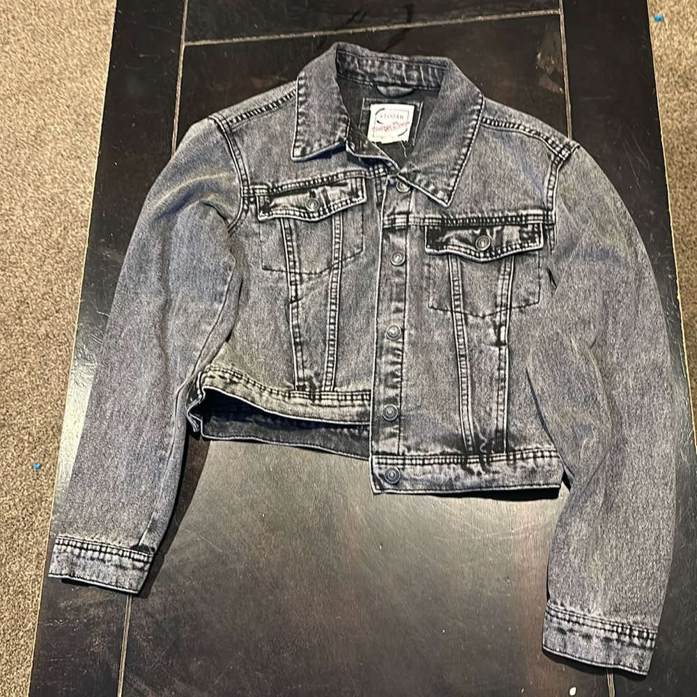 Like new in perfect condition, no stains stains or rips